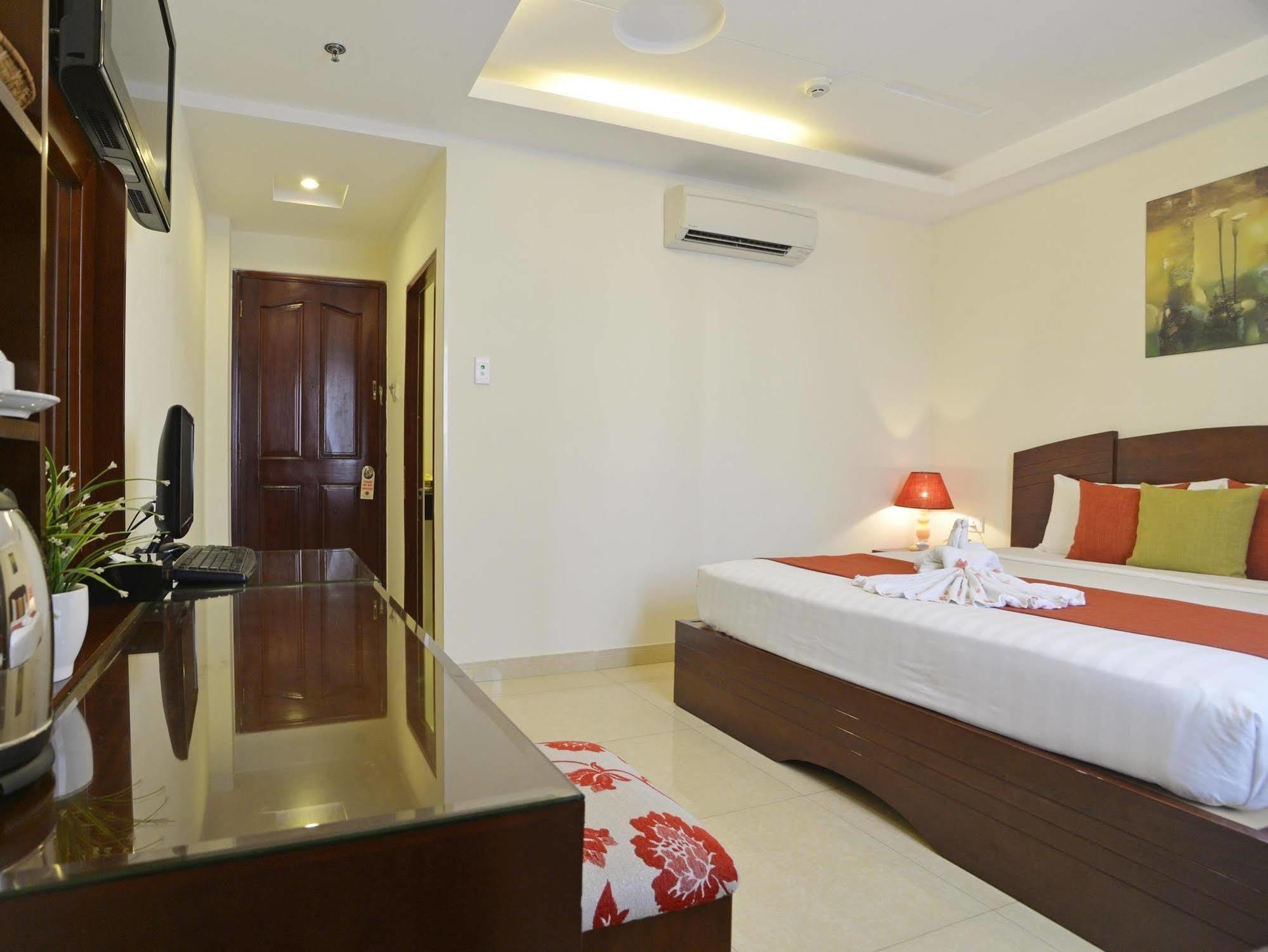 Khách sạn Hanz Boutique Phố đi Bộ Bùi Viện 3*