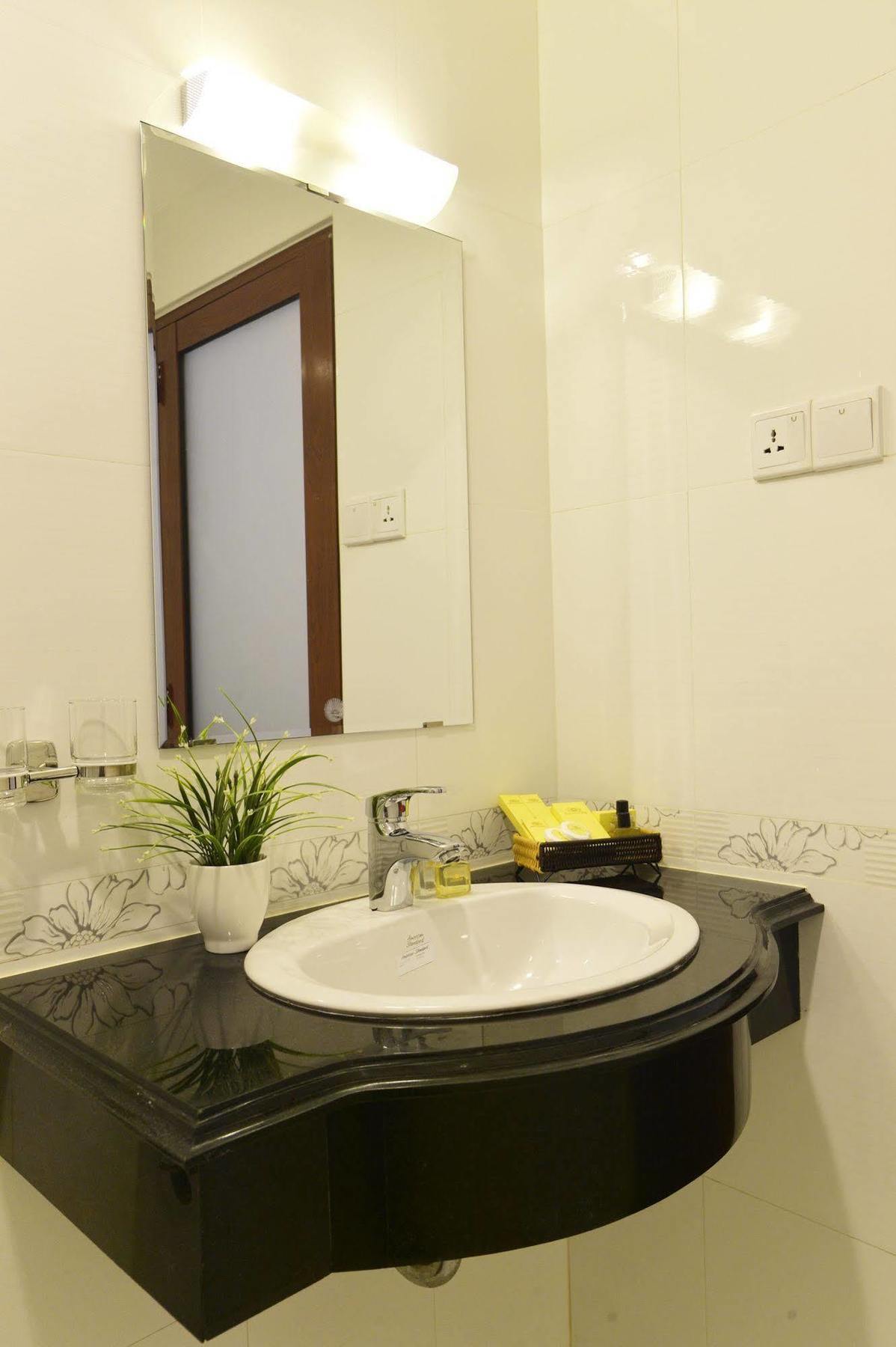 Khách sạn Hanz Boutique Phố đi Bộ Bùi Viện TP. Hồ Chí Minh